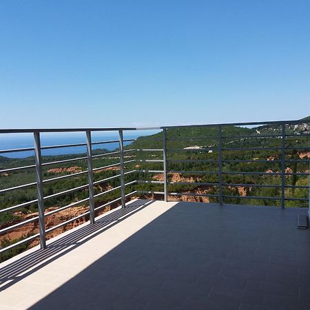 Vila Tatjana Guest House Vuno Eksteriør bilde